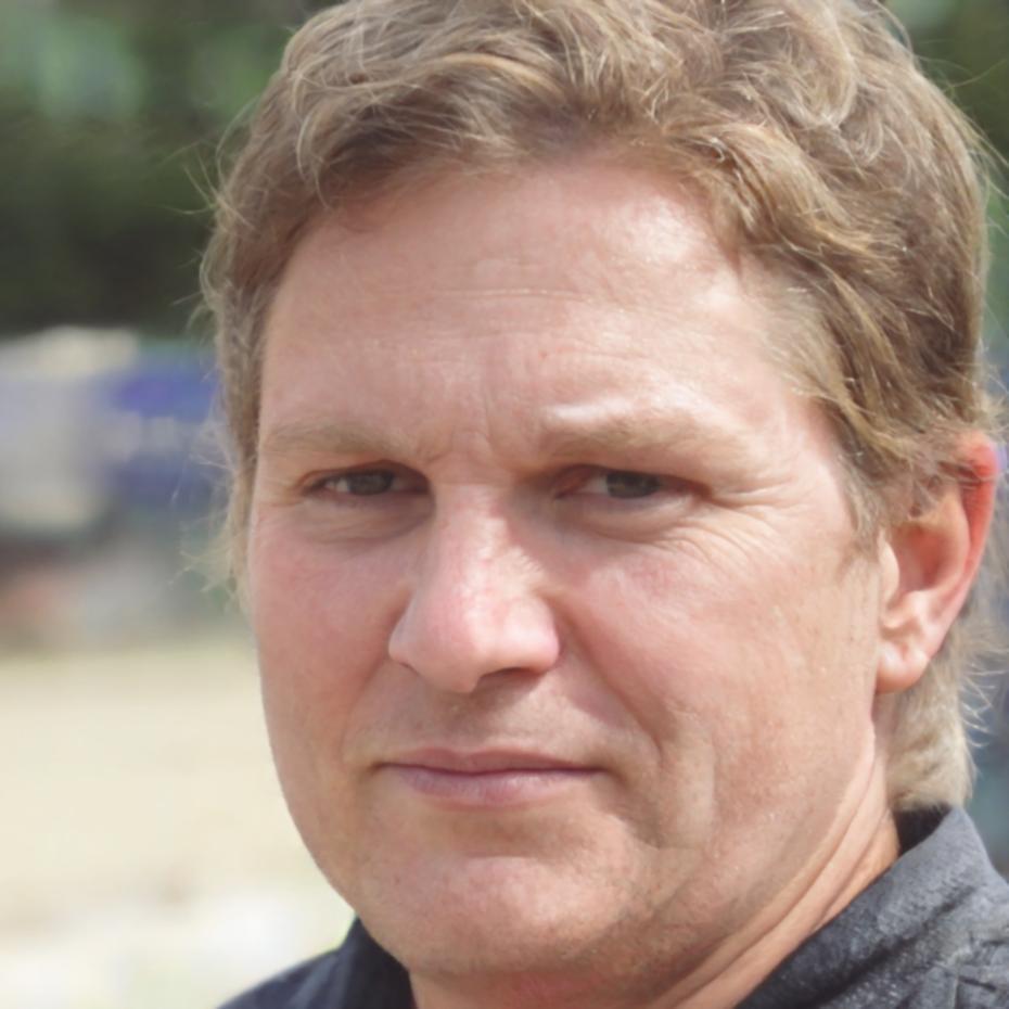Portrait de Thomas Martin, spécialiste en gestion patrimoniale